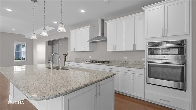 4335 Littleleaf Road, Naperville, IL 60564