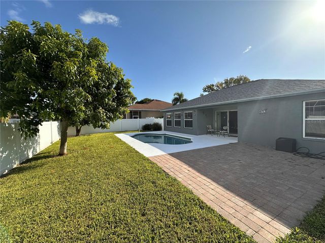 5010 44TH STREET W, Bradenton, FL 34210