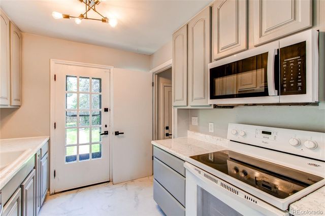 1170 Kingston Street, Aurora, CO 80010