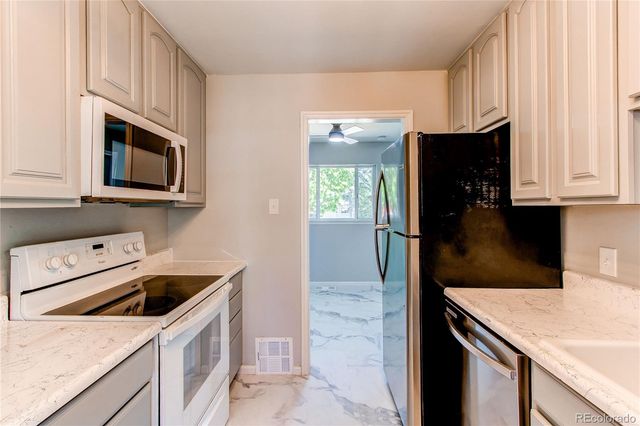 1170 Kingston Street, Aurora, CO 80010