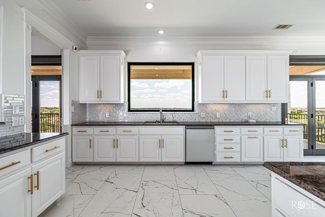 1102 Ashford Drive, San Angelo, TX 76901