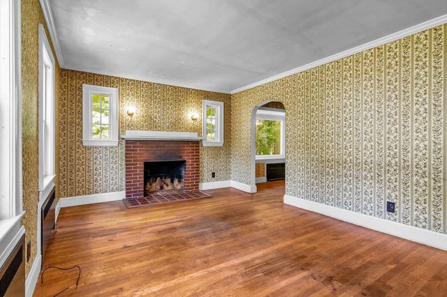17 Windsor Street, Methuen, MA 01844
