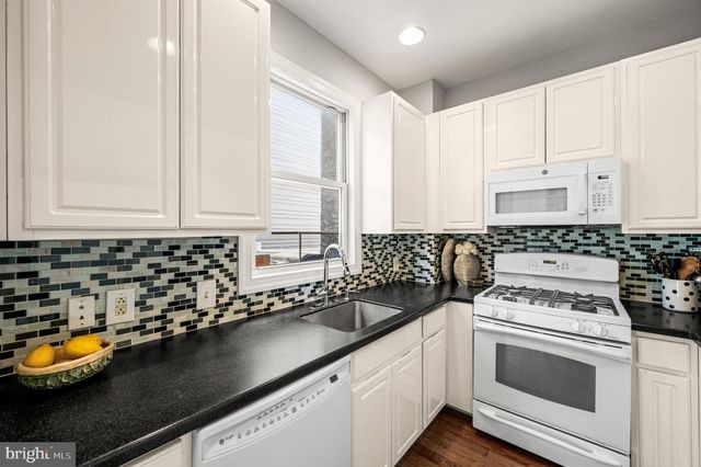 929 S 18TH ST, Philadelphia, PA 19146