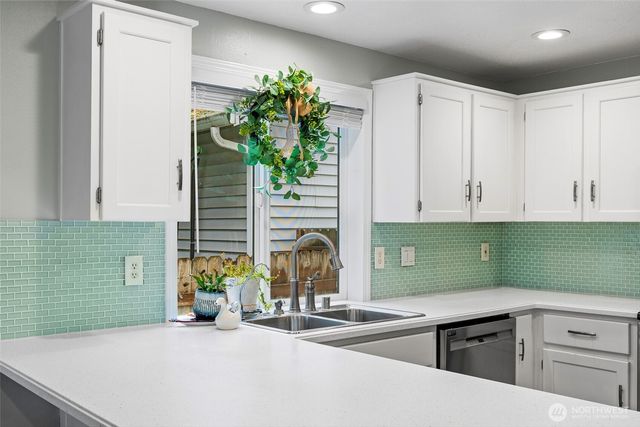 105 Wilshire Way, Kelso, WA 98626