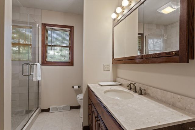 15810 Walnut Pointe, Granger, IN 46530