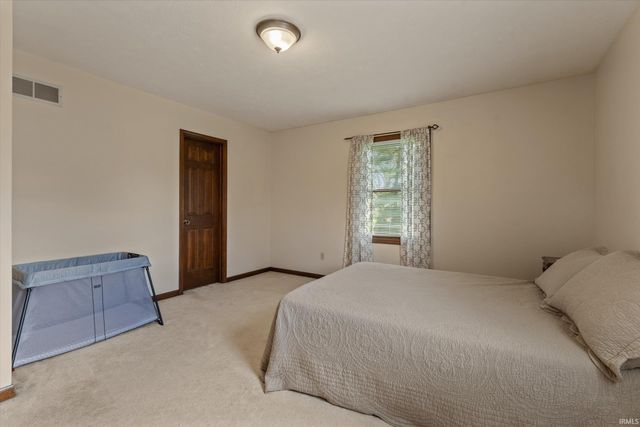 15810 Walnut Pointe, Granger, IN 46530