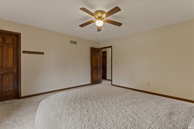 15810 Walnut Pointe, Granger, IN 46530