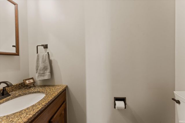 15810 Walnut Pointe, Granger, IN 46530