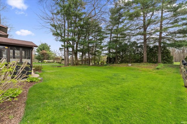 15810 Walnut Pointe, Granger, IN 46530