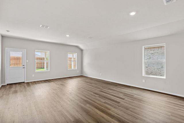 4253 Trickling Creek Lane, Fort Worth, TX 76036