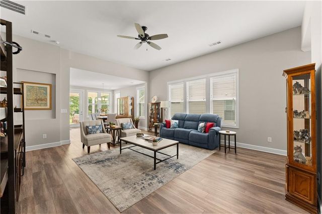 285 Huron Lane, Hoschton, GA 30548
