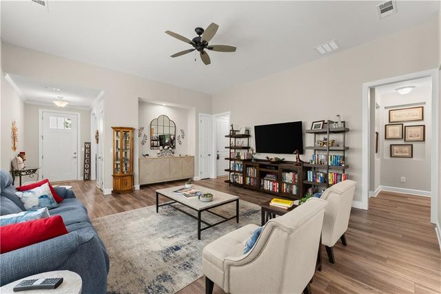 285 Huron Lane, Hoschton, GA 30548