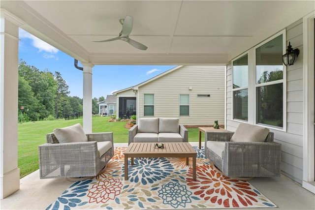 285 Huron Lane, Hoschton, GA 30548