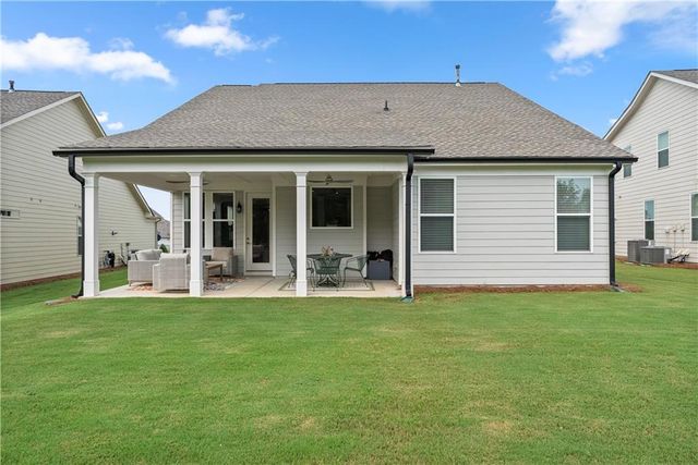 285 Huron Lane, Hoschton, GA 30548