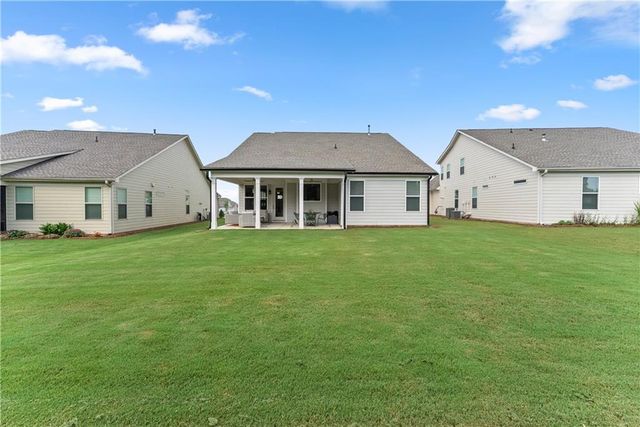 285 Huron Lane, Hoschton, GA 30548