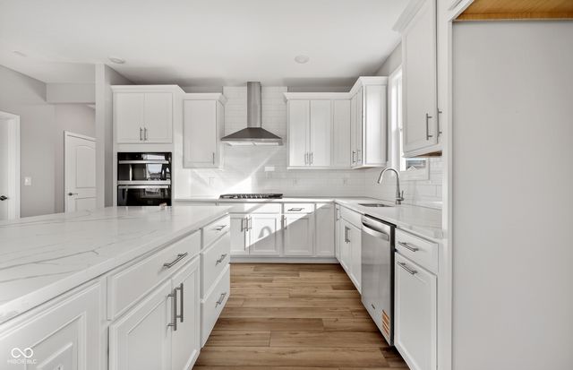 14905 Iron Liege Way, Westfield, IN 46074