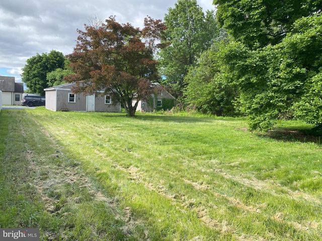 7097 UNION DEPOSIT RD, Hummelstown, PA 17036