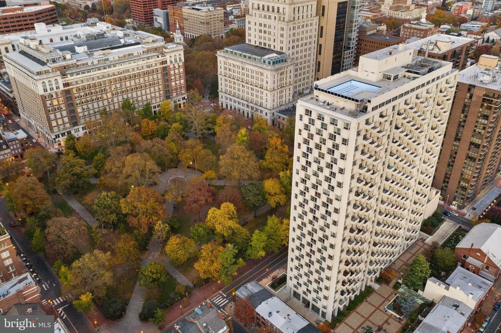 604 S WASHINGTON SQ #416, PHILADELPHIA, PA 19106 — exterior