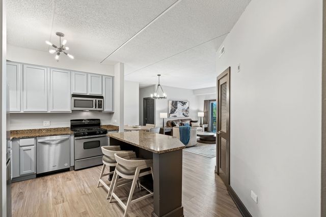 235 N SMITH Street 412, Palatine, IL 60067