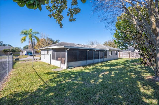 3822 BENT TREE LOOP E, Lakeland, FL 33813