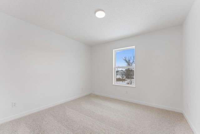 1092 Ashbury Lane NE, Hanover, MN 55341