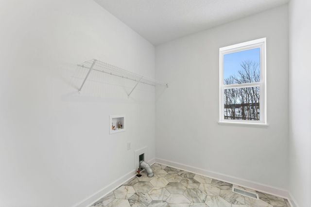 1092 Ashbury Lane NE, Hanover, MN 55341