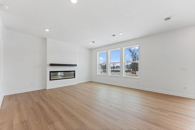 1092 Ashbury Lane NE, Hanover, MN 55341