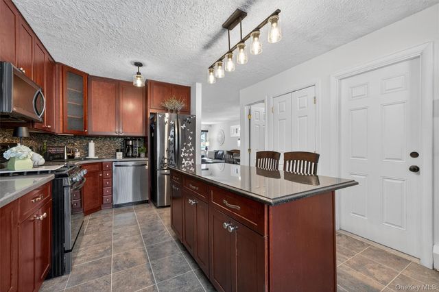 255 Sterling Place, Highland, NY 12528