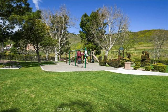 19808 Winged Foot, Porter Ranch, CA 91326
