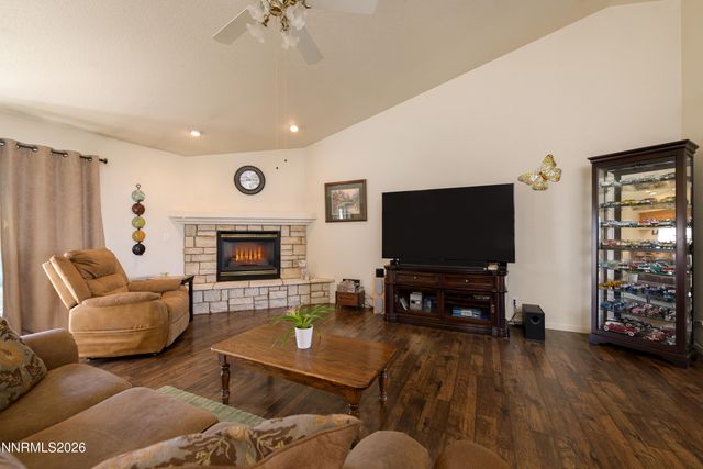 1239 E Appion Way, Carson City, NV 89701