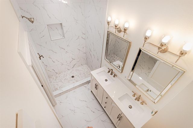 8923 De Priest Street, Houston, TX 77088