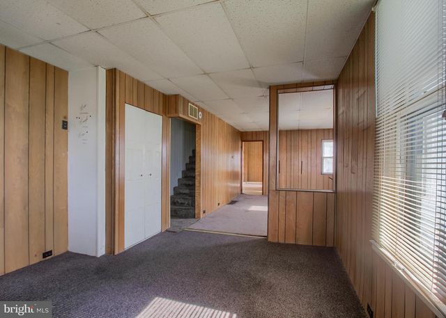 1827 BERRYHILL ST, Harrisburg, PA 17104