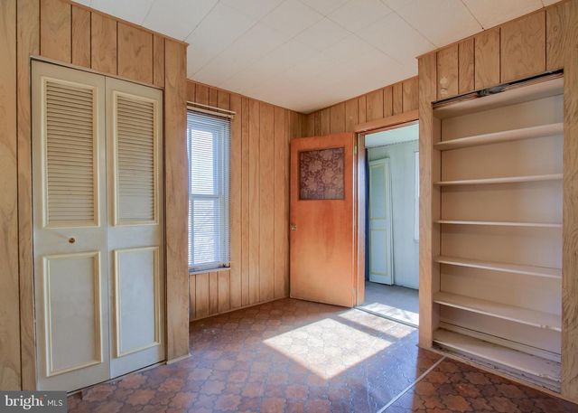 1827 BERRYHILL ST, Harrisburg, PA 17104