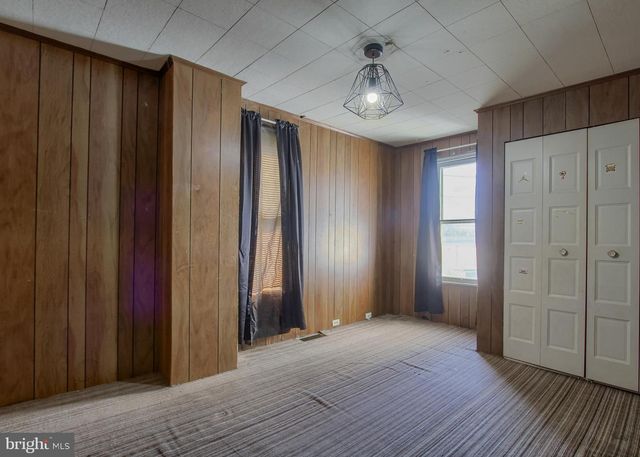 1827 BERRYHILL ST, Harrisburg, PA 17104