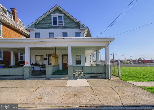 1827 BERRYHILL ST, Harrisburg, PA 17104
