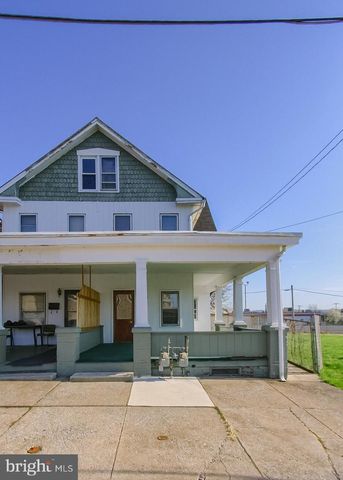 1827 BERRYHILL ST, Harrisburg, PA 17104