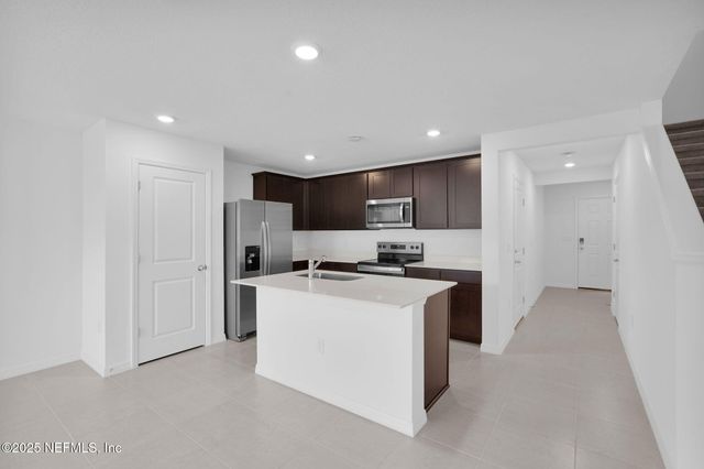 10113 TREASURE OAKS Court, Jacksonville, FL 32221