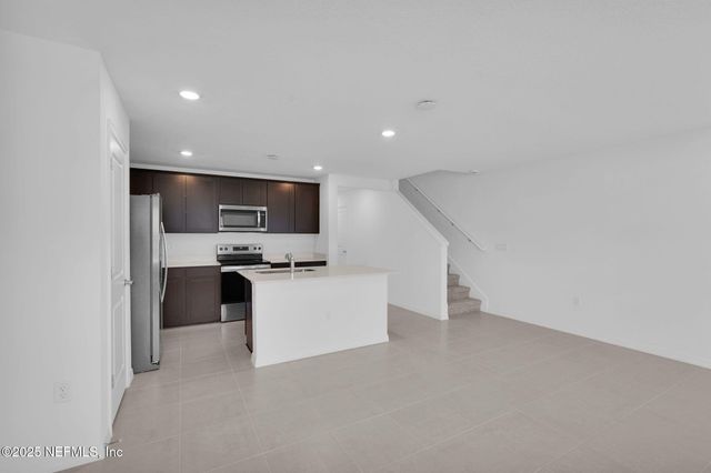 10113 TREASURE OAKS Court, Jacksonville, FL 32221