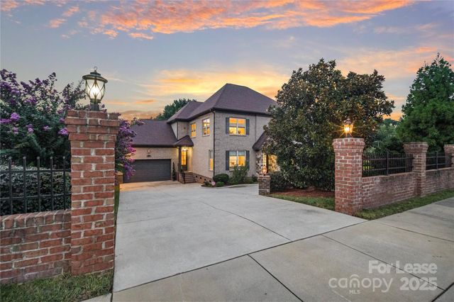 17136 Carolina Academy Road A, Charlotte, NC 28277