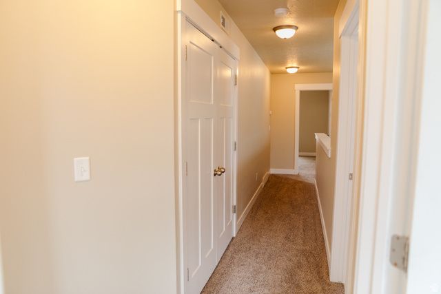 1924 W TRAIL HEIGHTS DR, Riverton, UT 84065