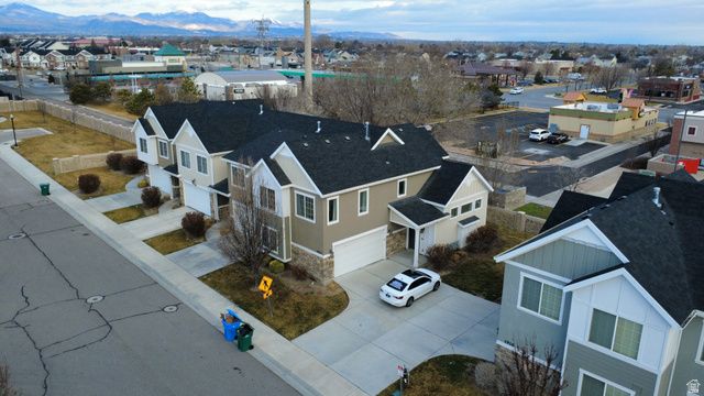 1924 W TRAIL HEIGHTS DR, Riverton, UT 84065
