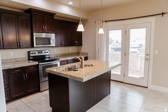 1924 W TRAIL HEIGHTS DR, Riverton, UT 84065