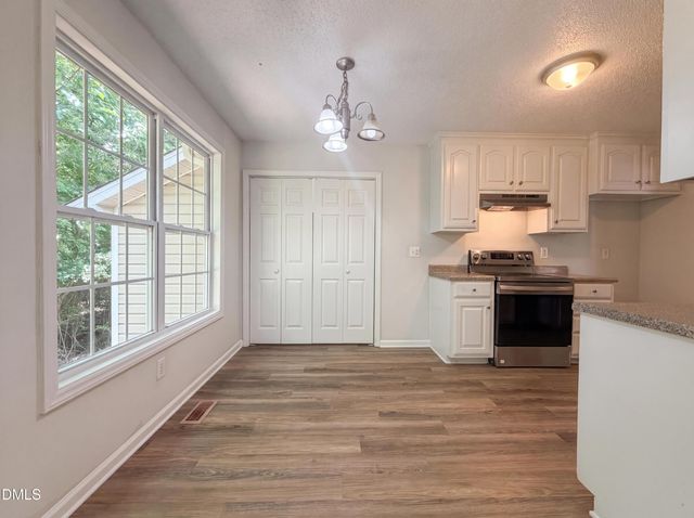 11 N Carolina Avenue, Benson, NC 27504