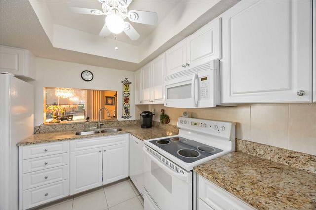 2756 CLUBHOUSE DRIVE 101, Sarasota, FL 34232