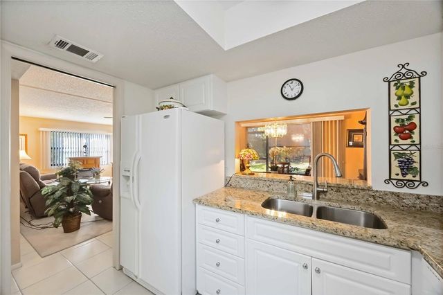 2756 CLUBHOUSE DRIVE 101, Sarasota, FL 34232