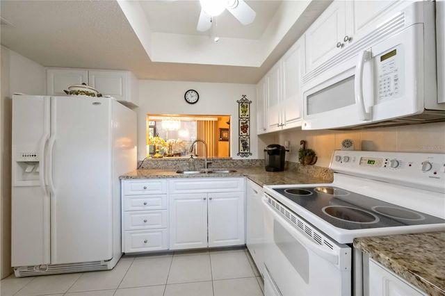 2756 CLUBHOUSE DRIVE 101, Sarasota, FL 34232