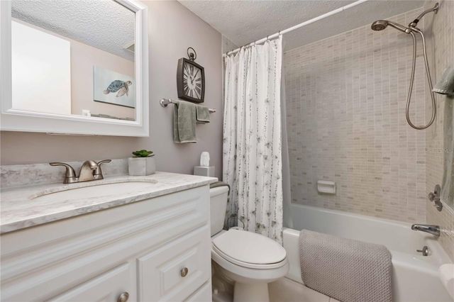 2756 CLUBHOUSE DRIVE 101, Sarasota, FL 34232