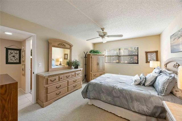 2756 CLUBHOUSE DRIVE 101, Sarasota, FL 34232