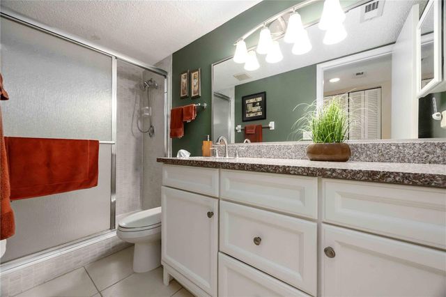 2756 CLUBHOUSE DRIVE 101, Sarasota, FL 34232