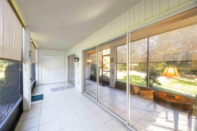 2756 CLUBHOUSE DRIVE 101, Sarasota, FL 34232